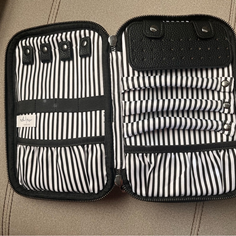 RAD REV Make up bag